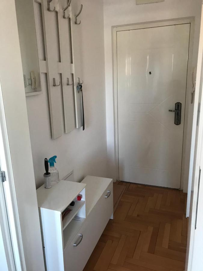 Belvedere Nis Bagian luar foto